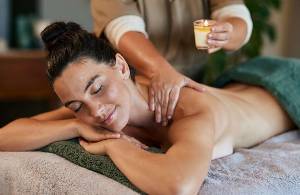outcall massage warm oil 