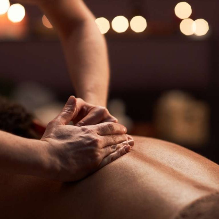 massage back and shoulder